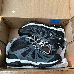 Columbia Hiking Shoes